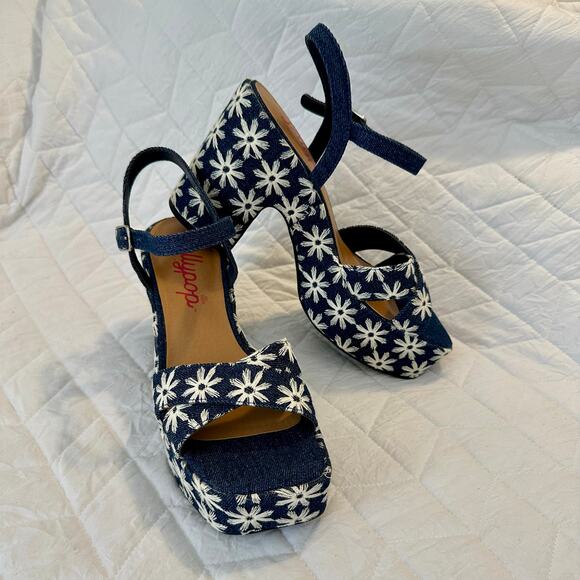 Women’s Jelly pop Bohemian Flower Embroidered Chunky Heels, size 8, denim, - Picture 10 of 11